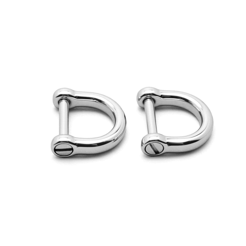 Removable screw shackle for handmade leather bags