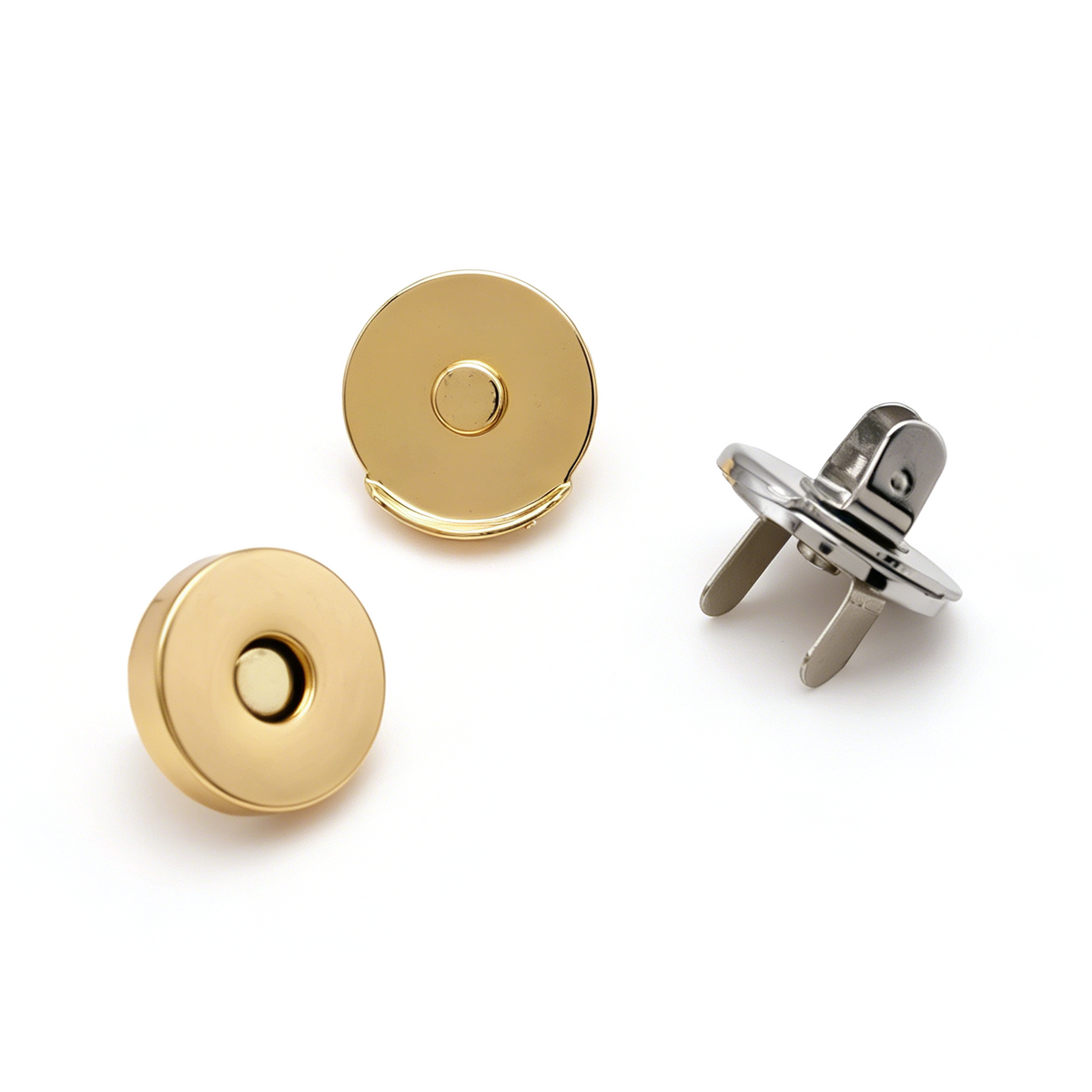 Close-up of 20mm magnetic bag clasp components