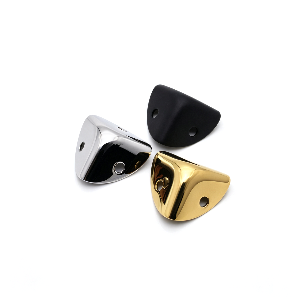 Single-hole square corner protectors for trunks and boxes